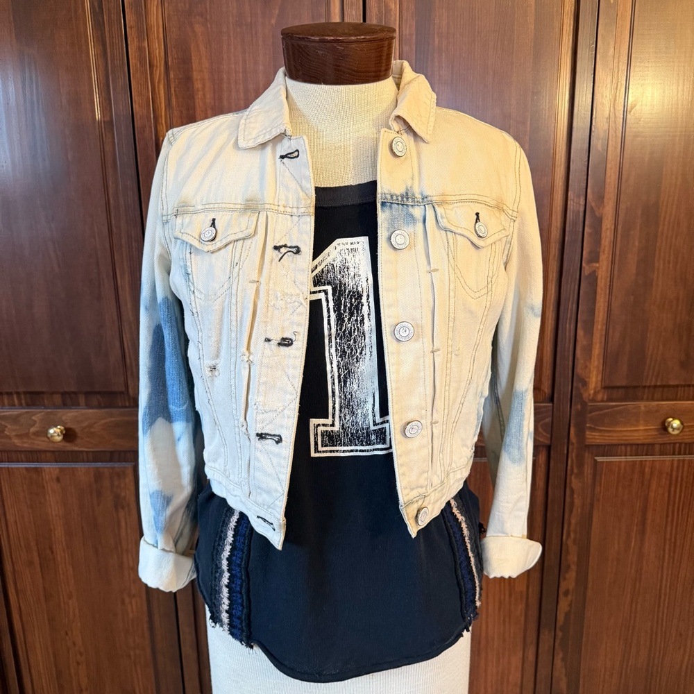 American Eagle Bleach Dyed Jean Jacket